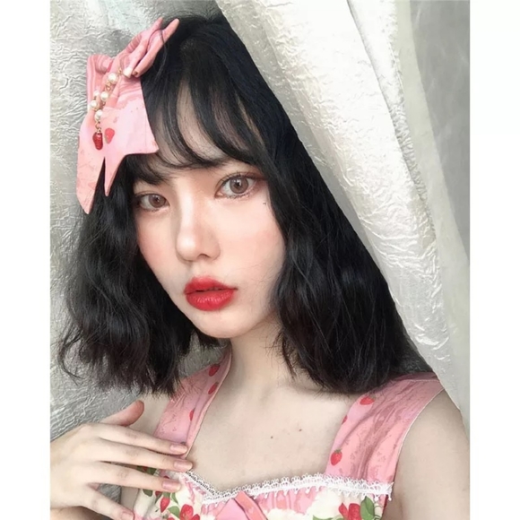 Curly Black Wig  Shoulder length Medium Short 